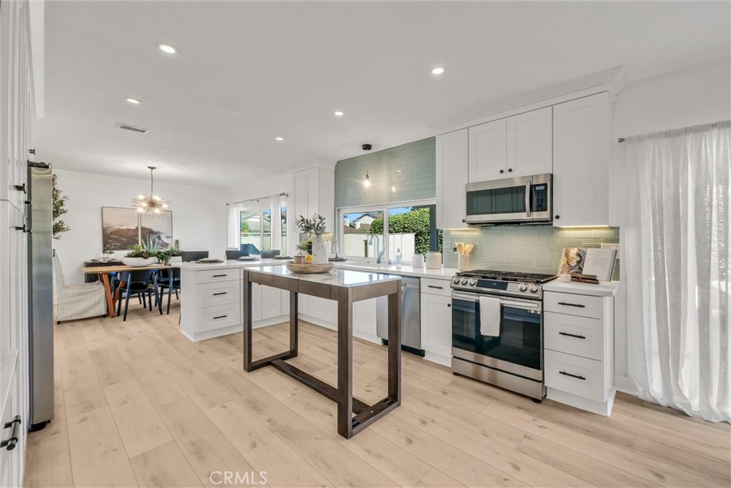 MLS #OC25267862 image #8