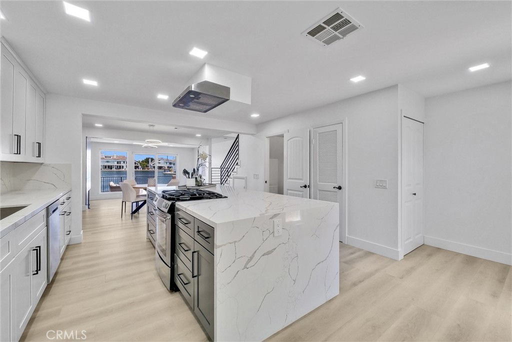 MLS #OC25267868 image #11