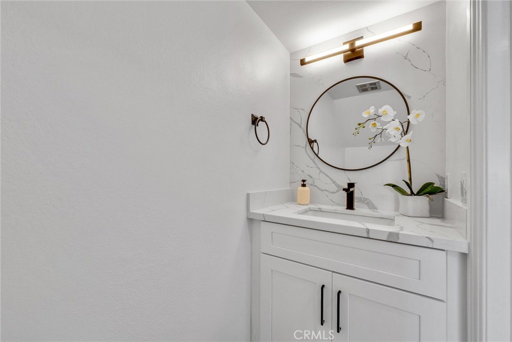 MLS #OC25267868 image #17