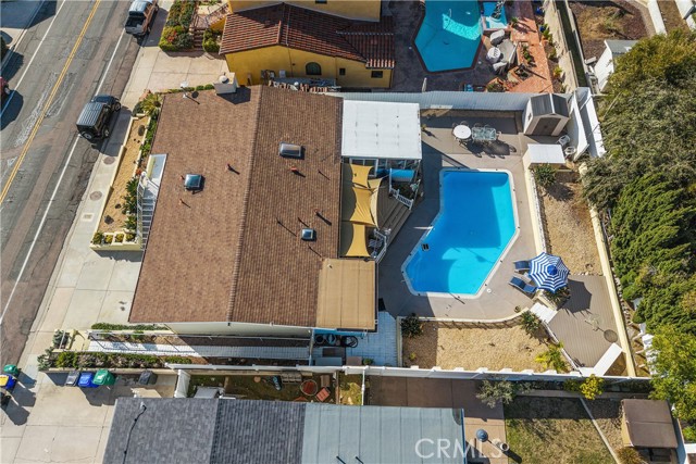 MLS #OC25267873 image #1