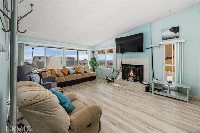 MLS #OC25267873 image #13