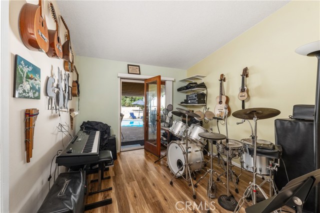 MLS #OC25267873 image #24