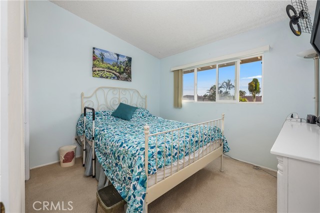 MLS #OC25267873 image #27