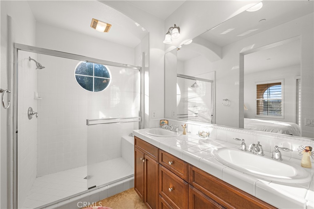 MLS #OC25267901 image #21