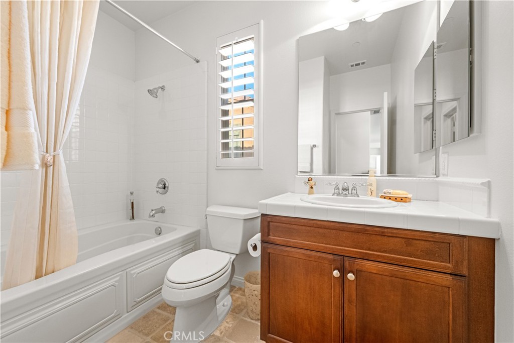 MLS #OC25267901 image #27