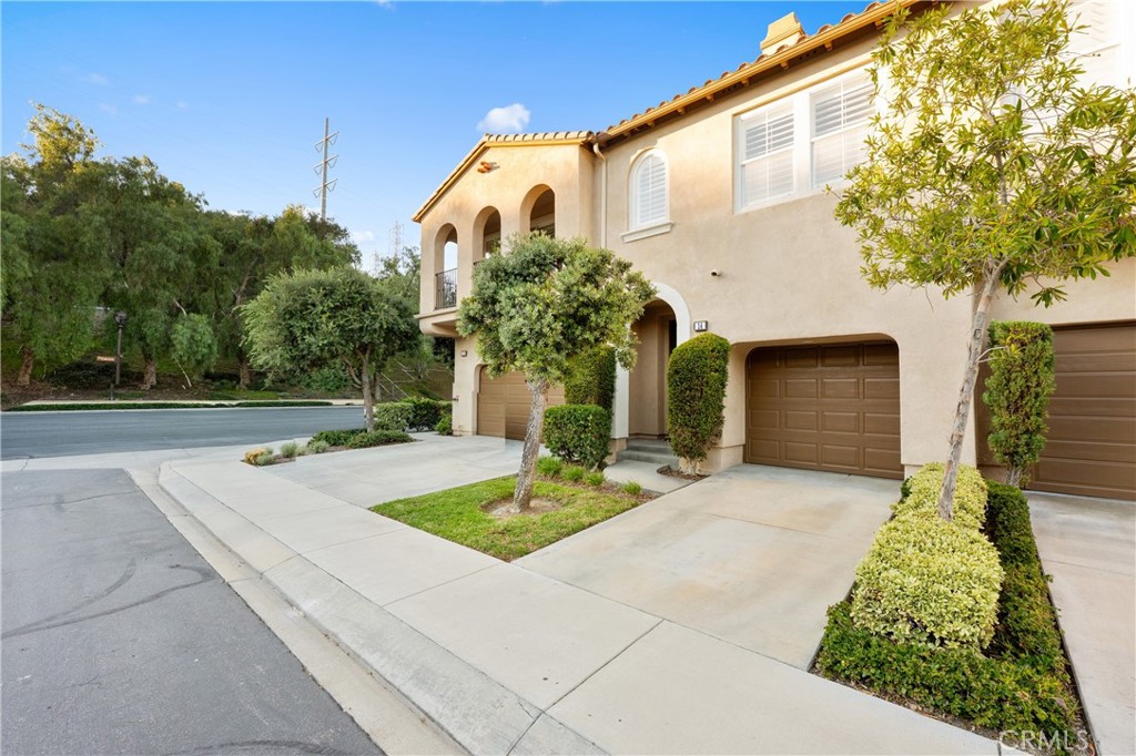 MLS #OC25267901 image #33