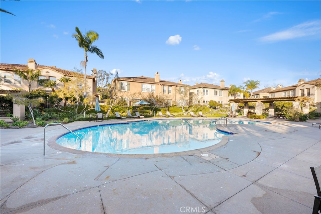 MLS #OC25267901 image #35