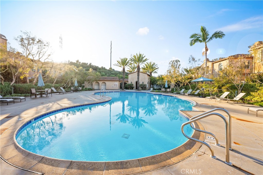 MLS #OC25267901 image #36