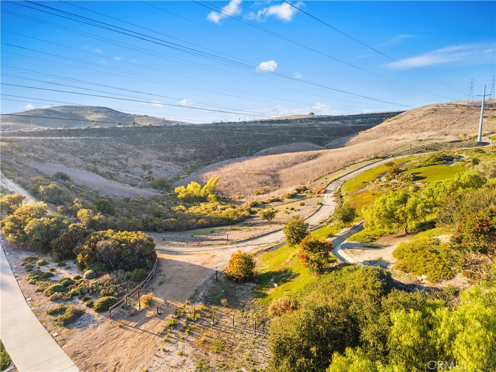 MLS #OC25267901 image #40