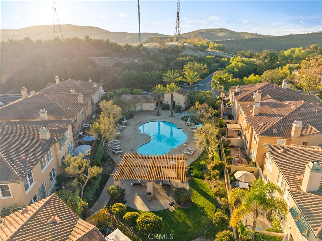 MLS #OC25267901 image #43