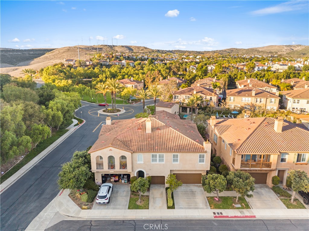 MLS #OC25267901 image #44