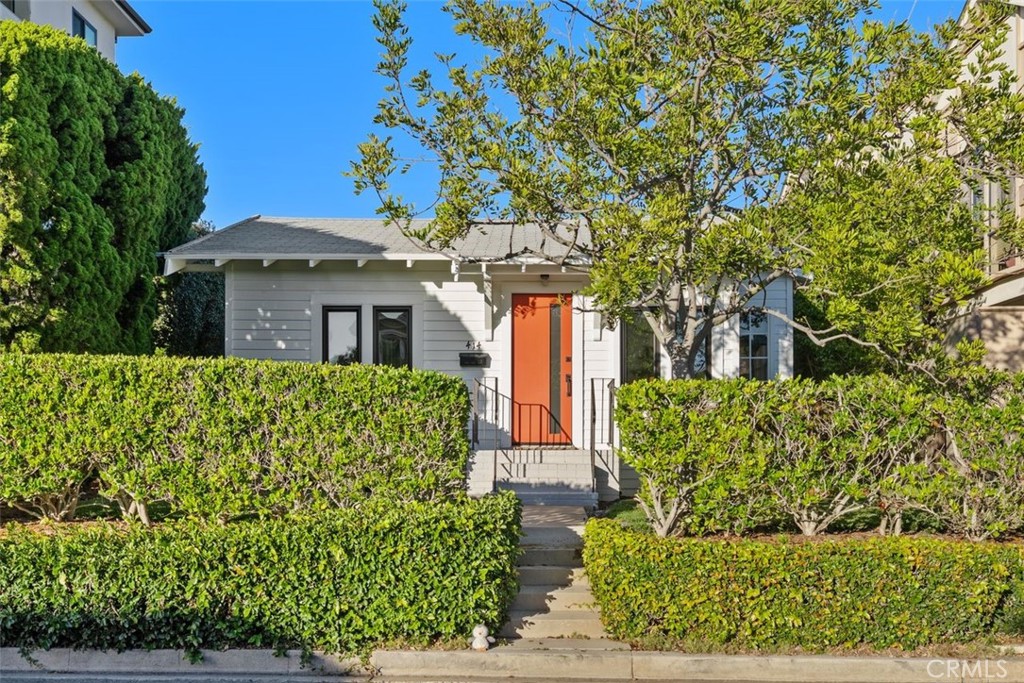 MLS #OC25267907 image #1