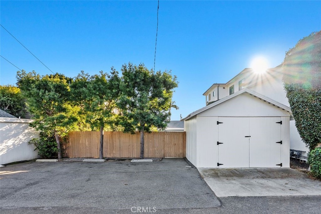 MLS #OC25267907 image #25