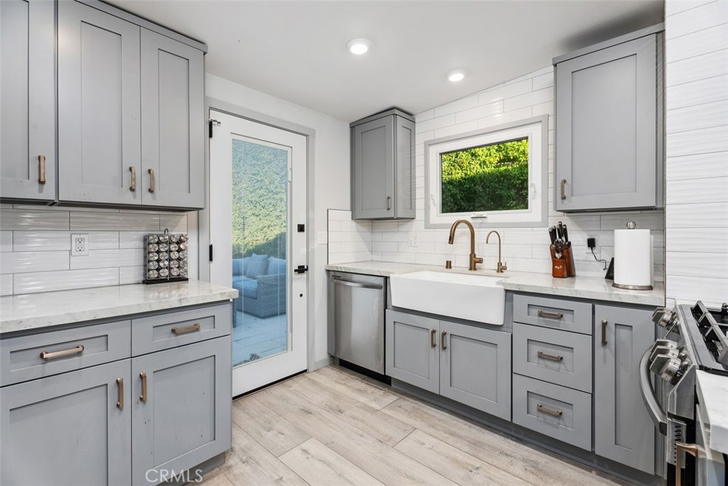 MLS #OC25267907 image #8