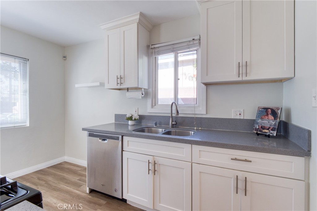 MLS #OC25267909 image #8