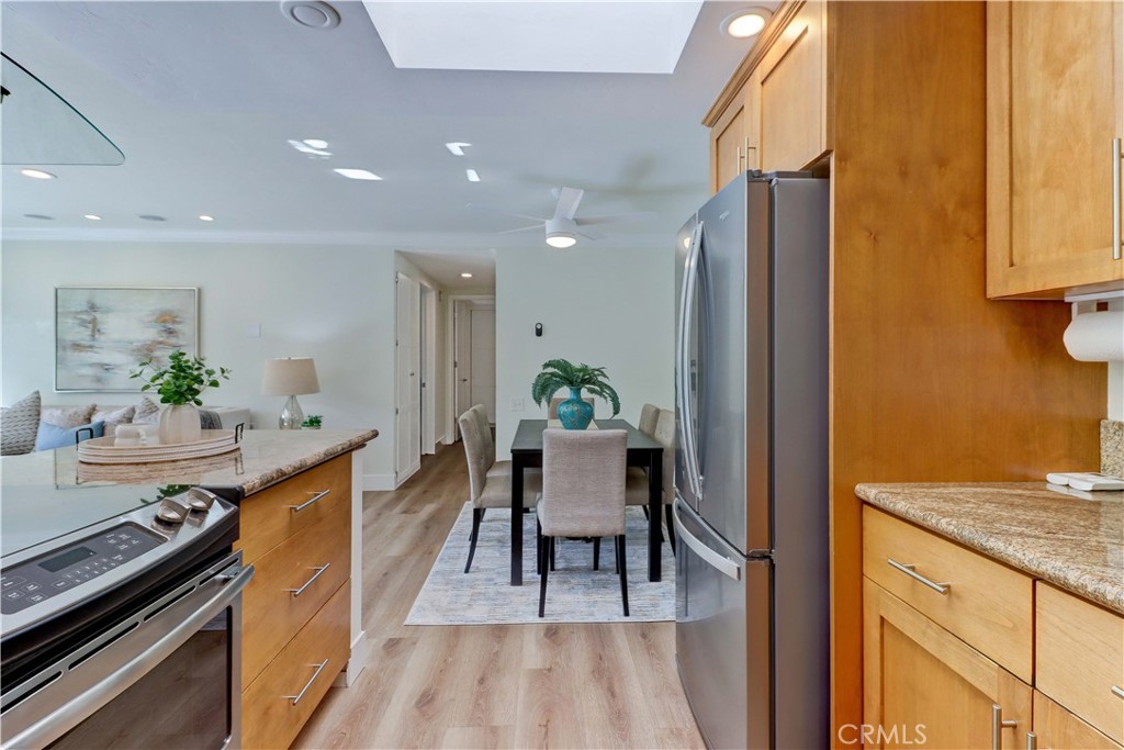 MLS #OC25267923 image #14