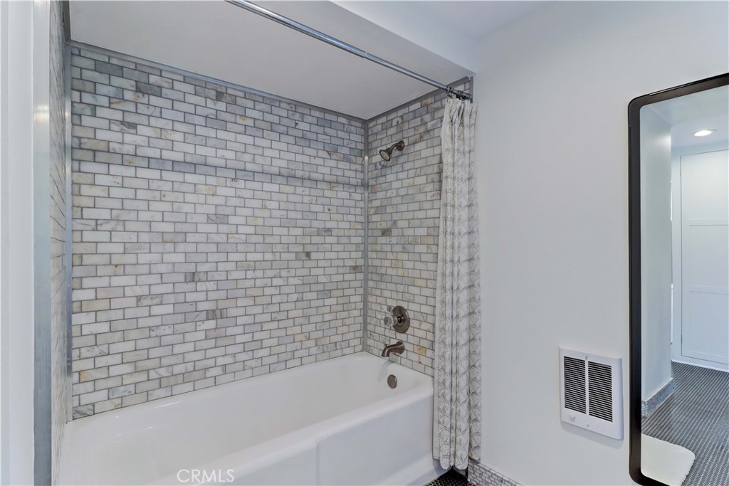 MLS #OC25267923 image #27