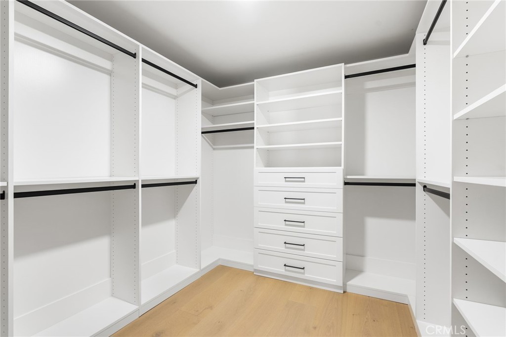 MLS #OC25267951 image #21