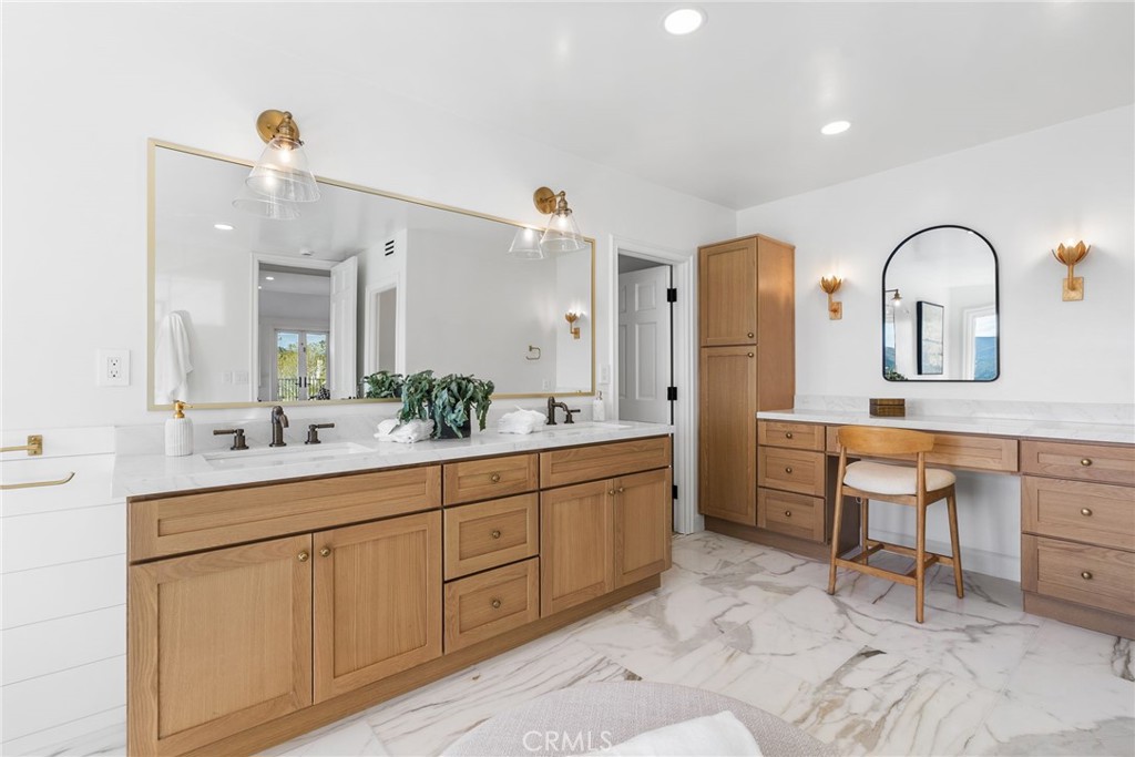 MLS #OC25267951 image #27