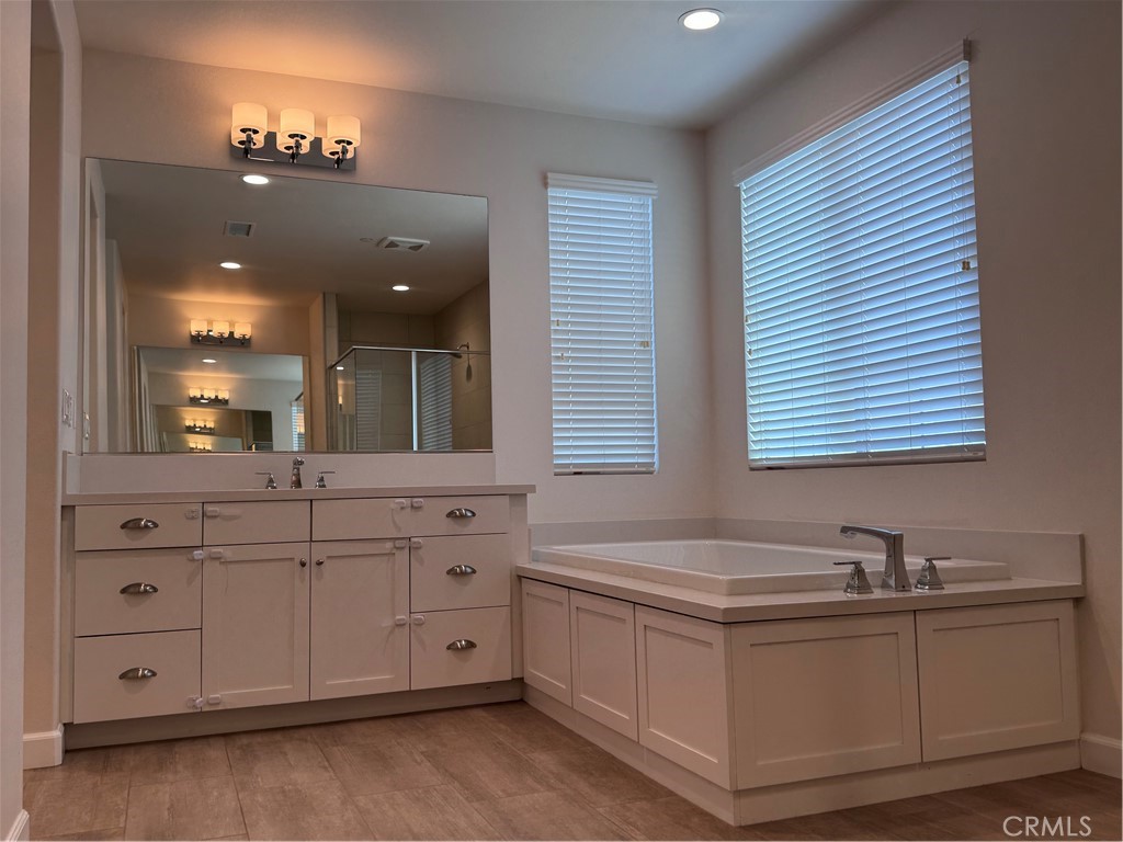 MLS #OC25267966 image #18