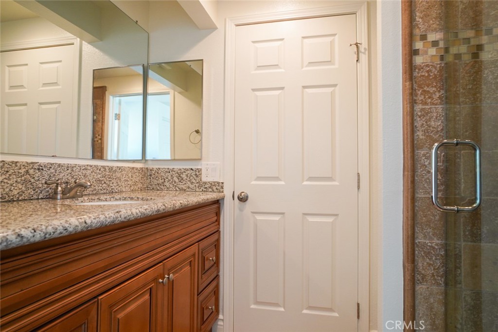 MLS #OC25267976 image #10