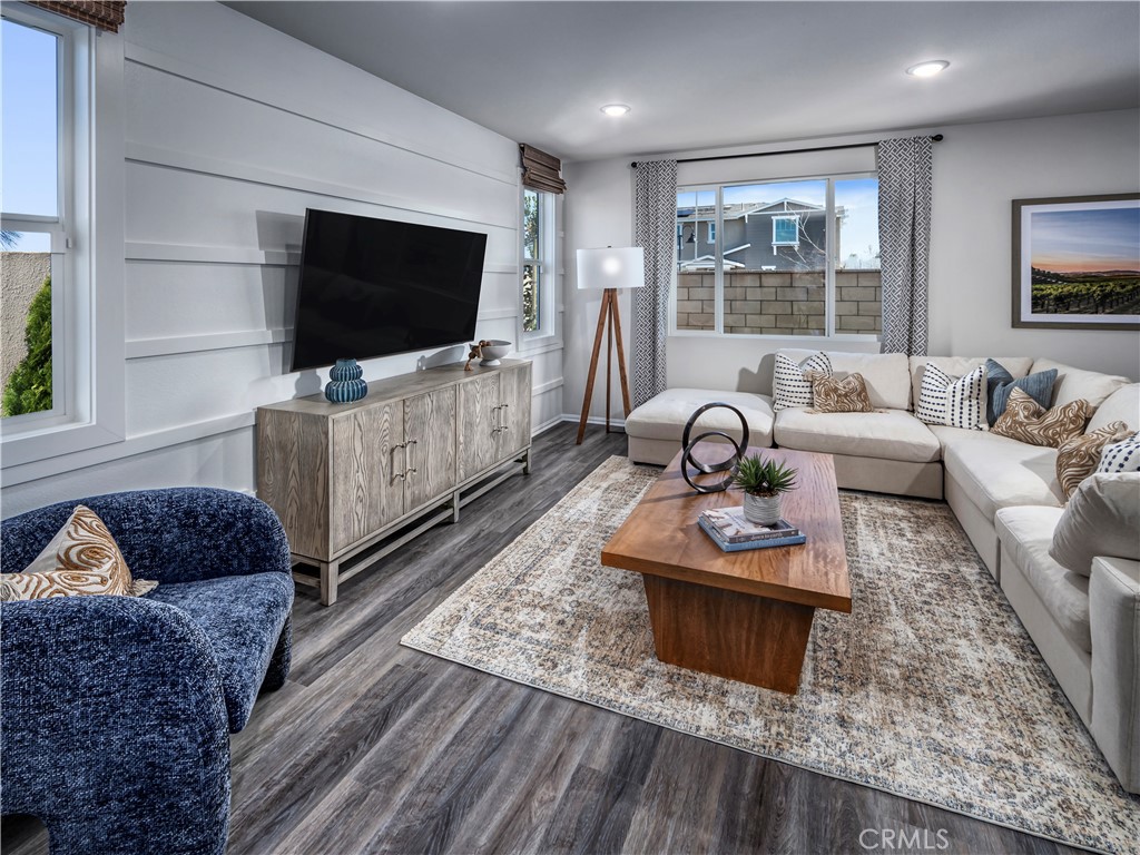 MLS #OC25267981 image #8