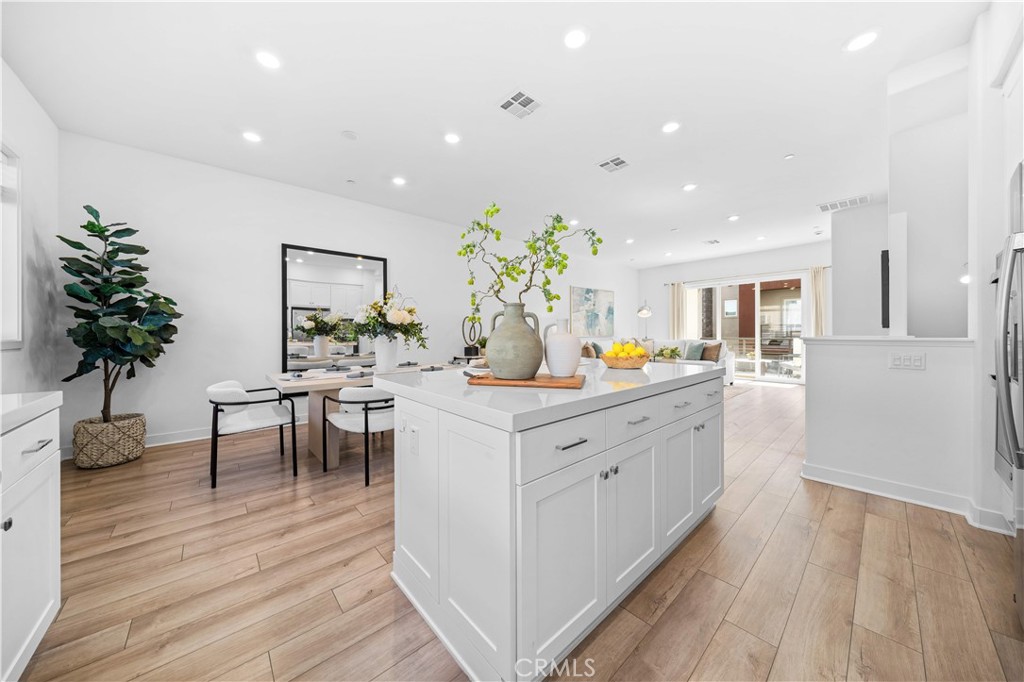 MLS #OC25268040 image #14