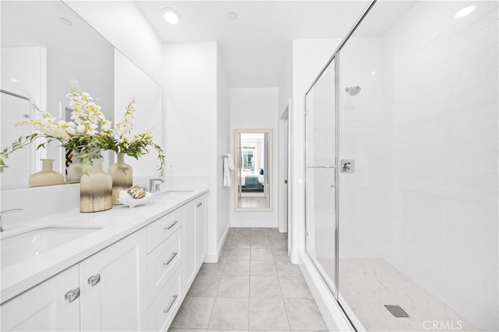 MLS #OC25268040 image #27