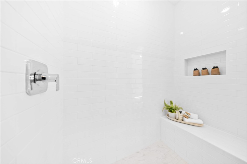 MLS #OC25268040 image #28