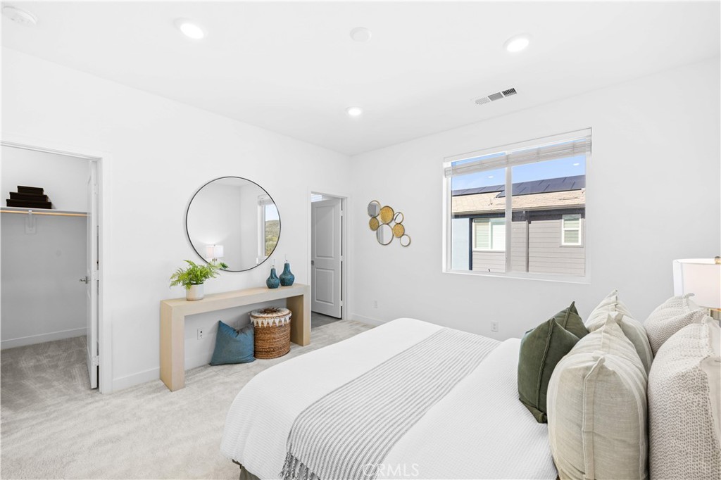 MLS #OC25268040 image #33