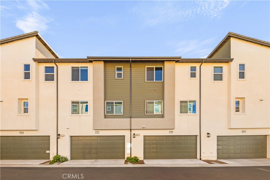 MLS #OC25268040 image #38