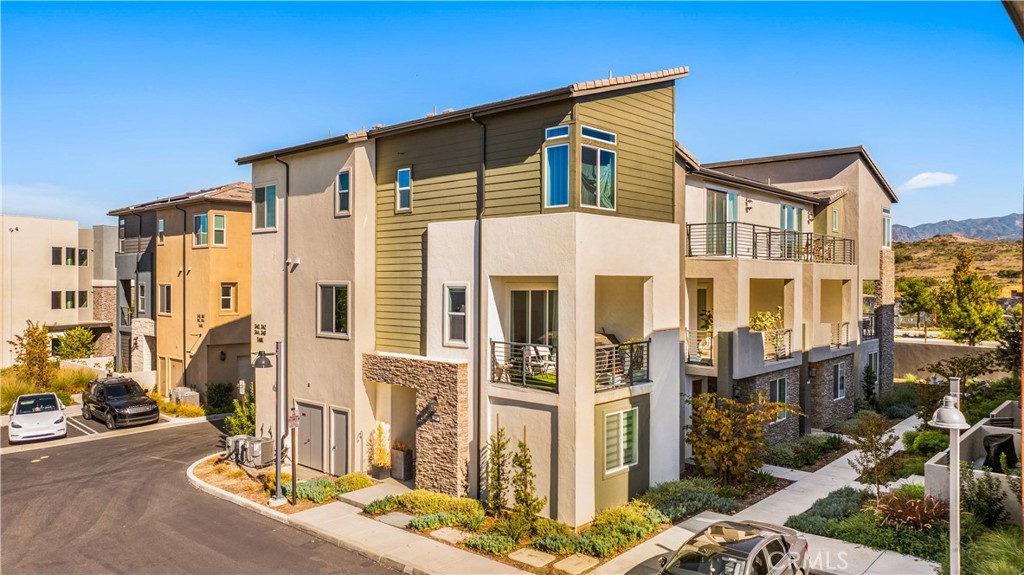 MLS #OC25268040 image #40