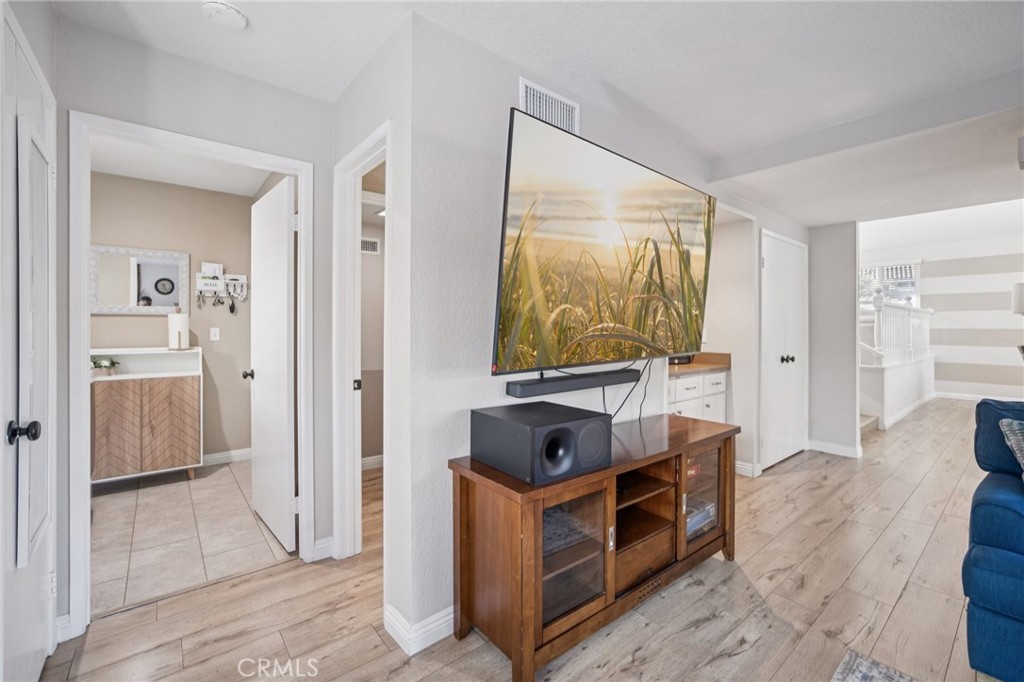 MLS #OC25268065 image #13