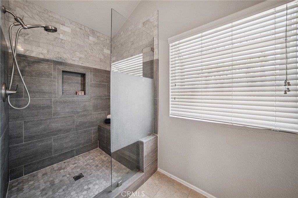 MLS #OC25268065 image #20