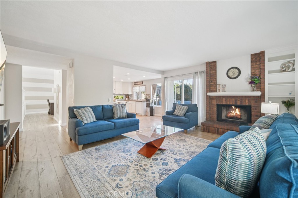 MLS #OC25268065 image #6