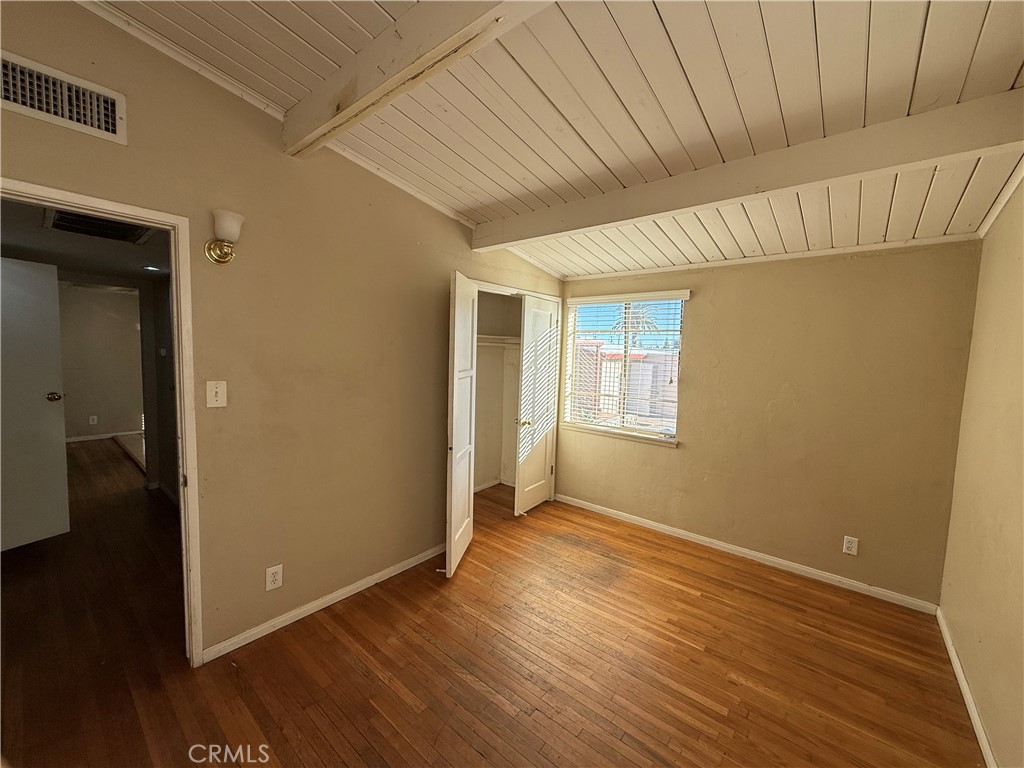 MLS #OC25268085 image #3