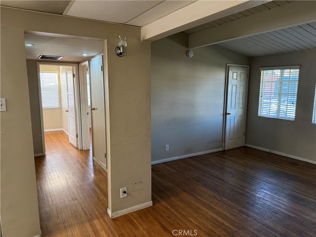 MLS #OC25268085 image #7