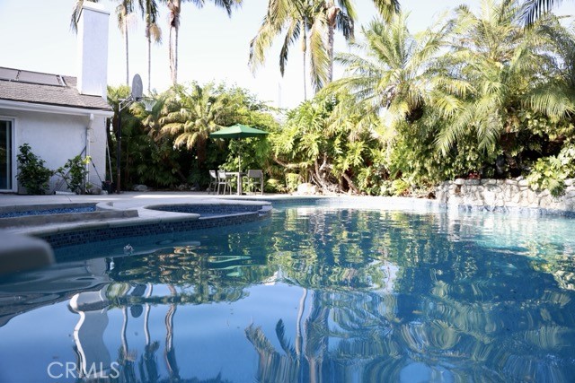 MLS #OC25268097 image #1