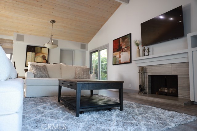 MLS #OC25268097 image #23