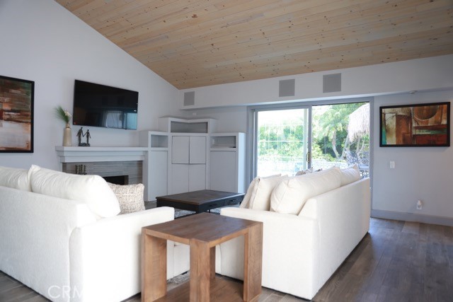 MLS #OC25268097 image #24