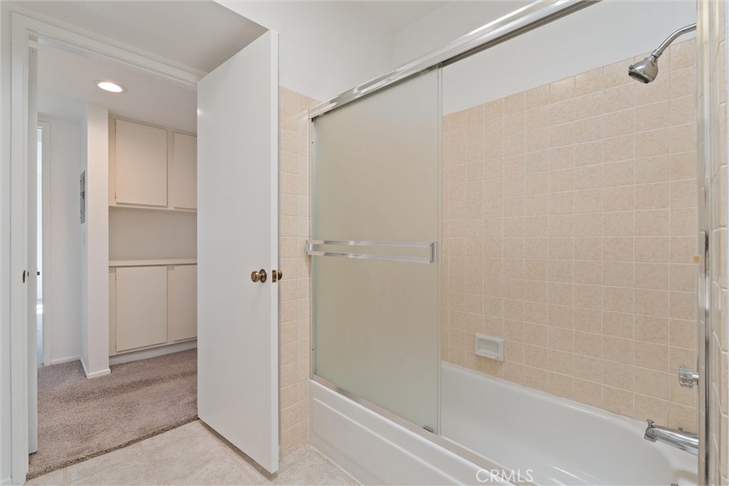 MLS #OC25268113 image #24