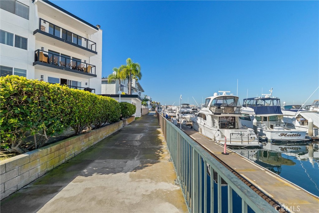 MLS #OC25268113 image #33