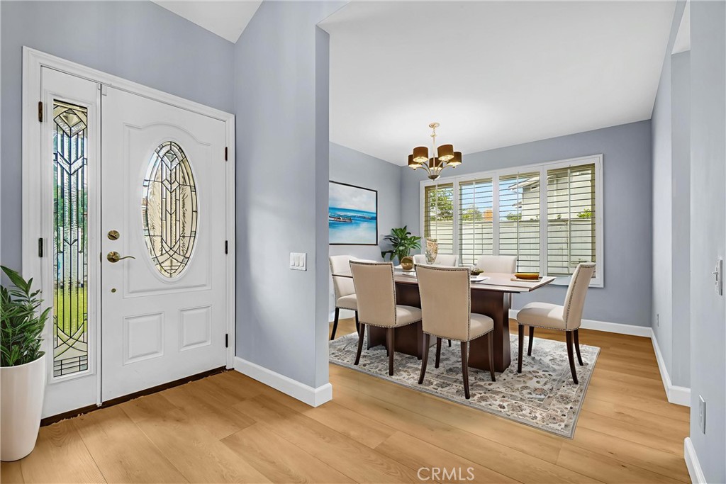 MLS #OC25268187 image #2