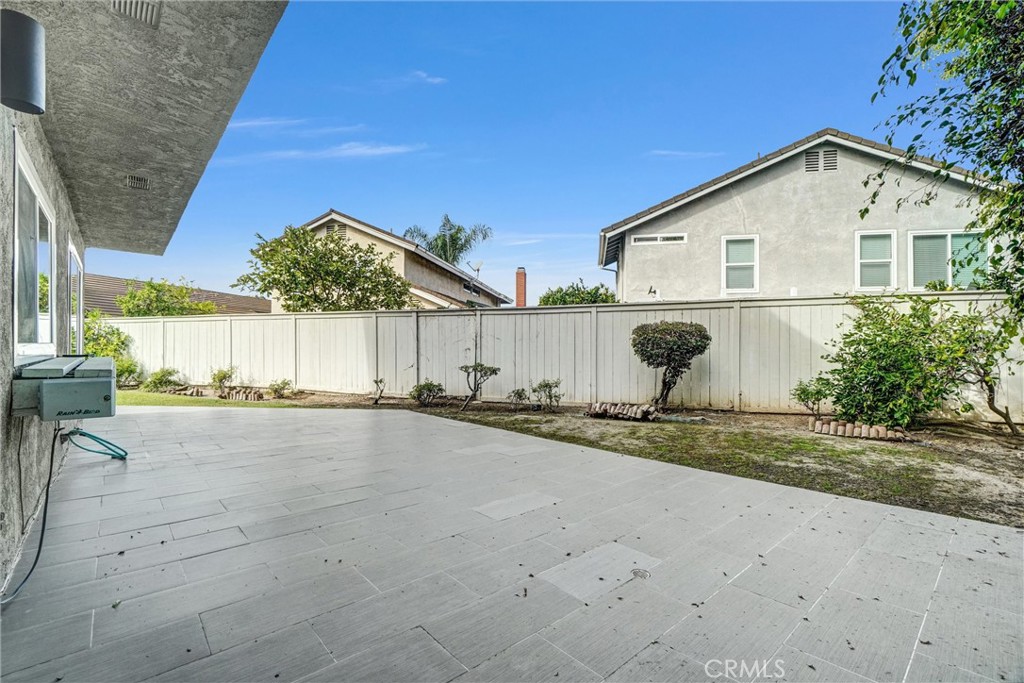 MLS #OC25268187 image #23