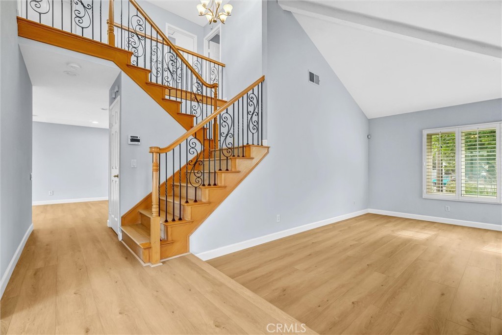 MLS #OC25268187 image #3