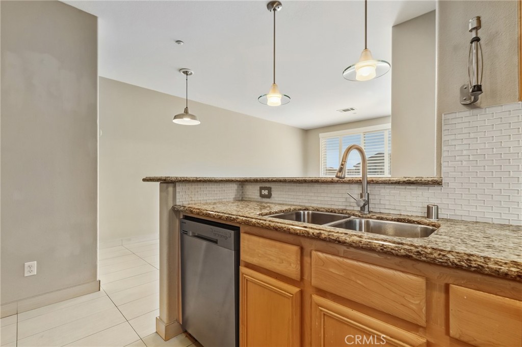 MLS #OC25268190 image #12