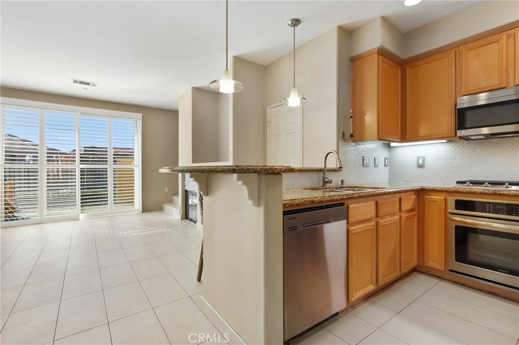 MLS #OC25268190 image #14