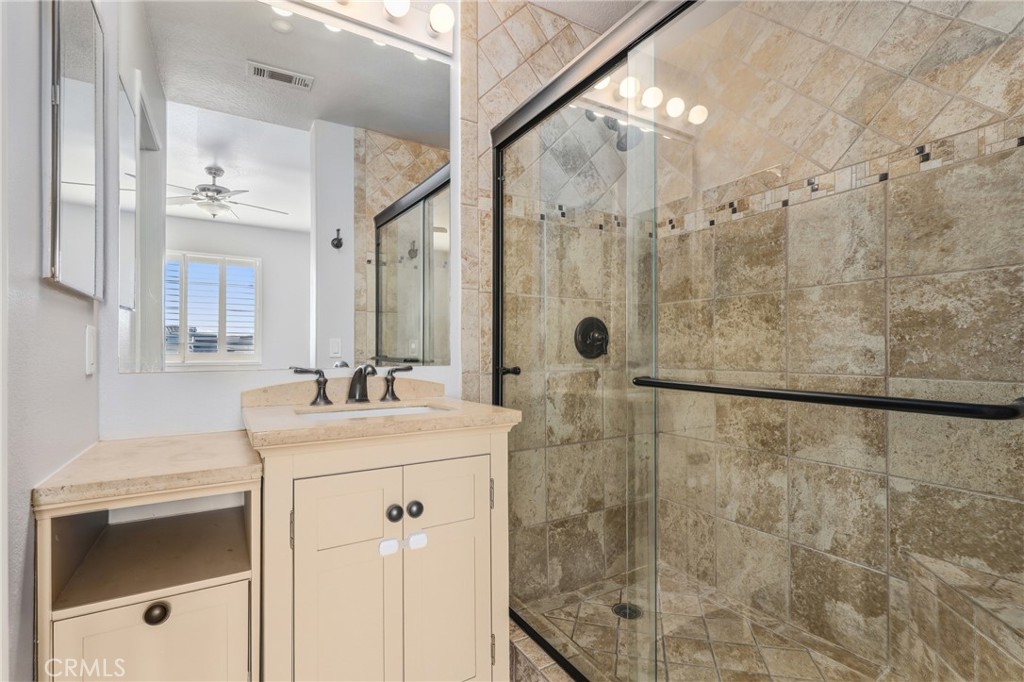 MLS #OC25268190 image #21