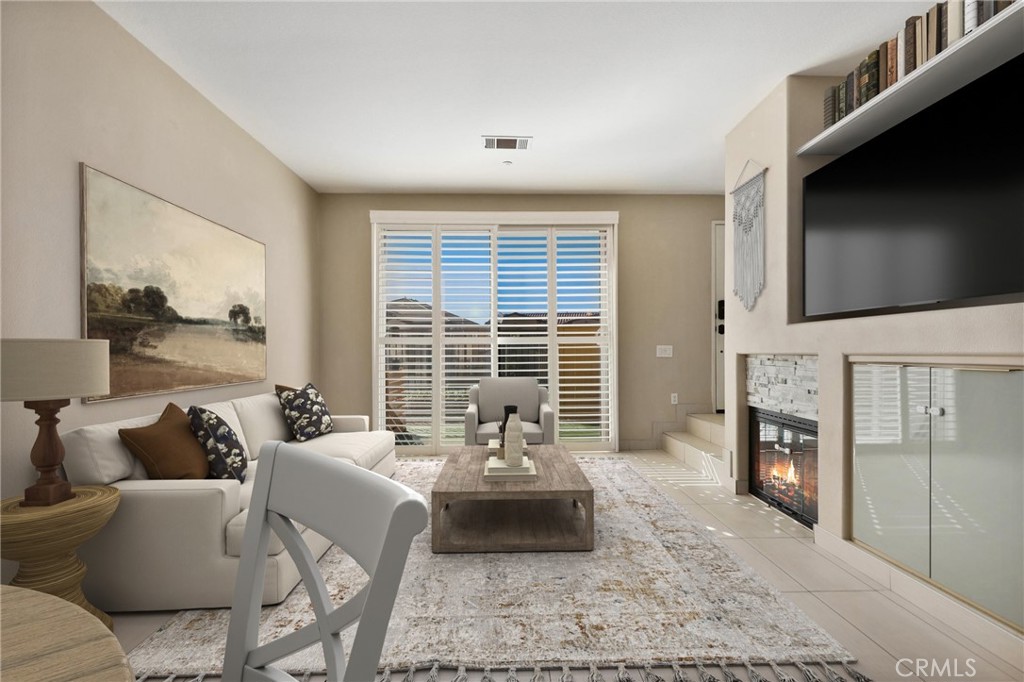 MLS #OC25268190 image #4