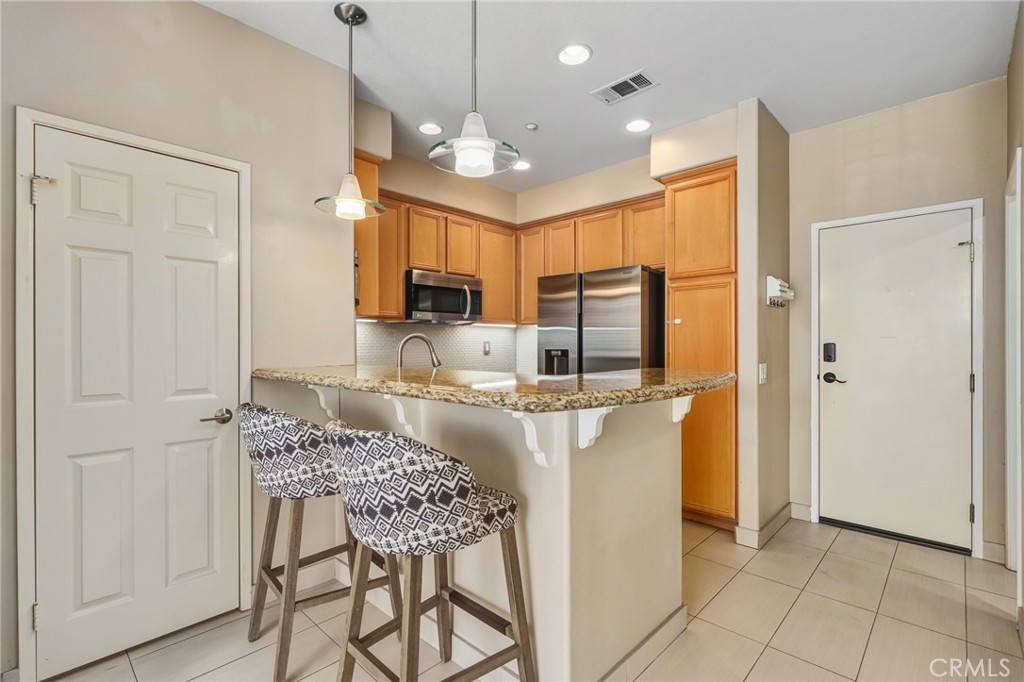 MLS #OC25268190 image #9